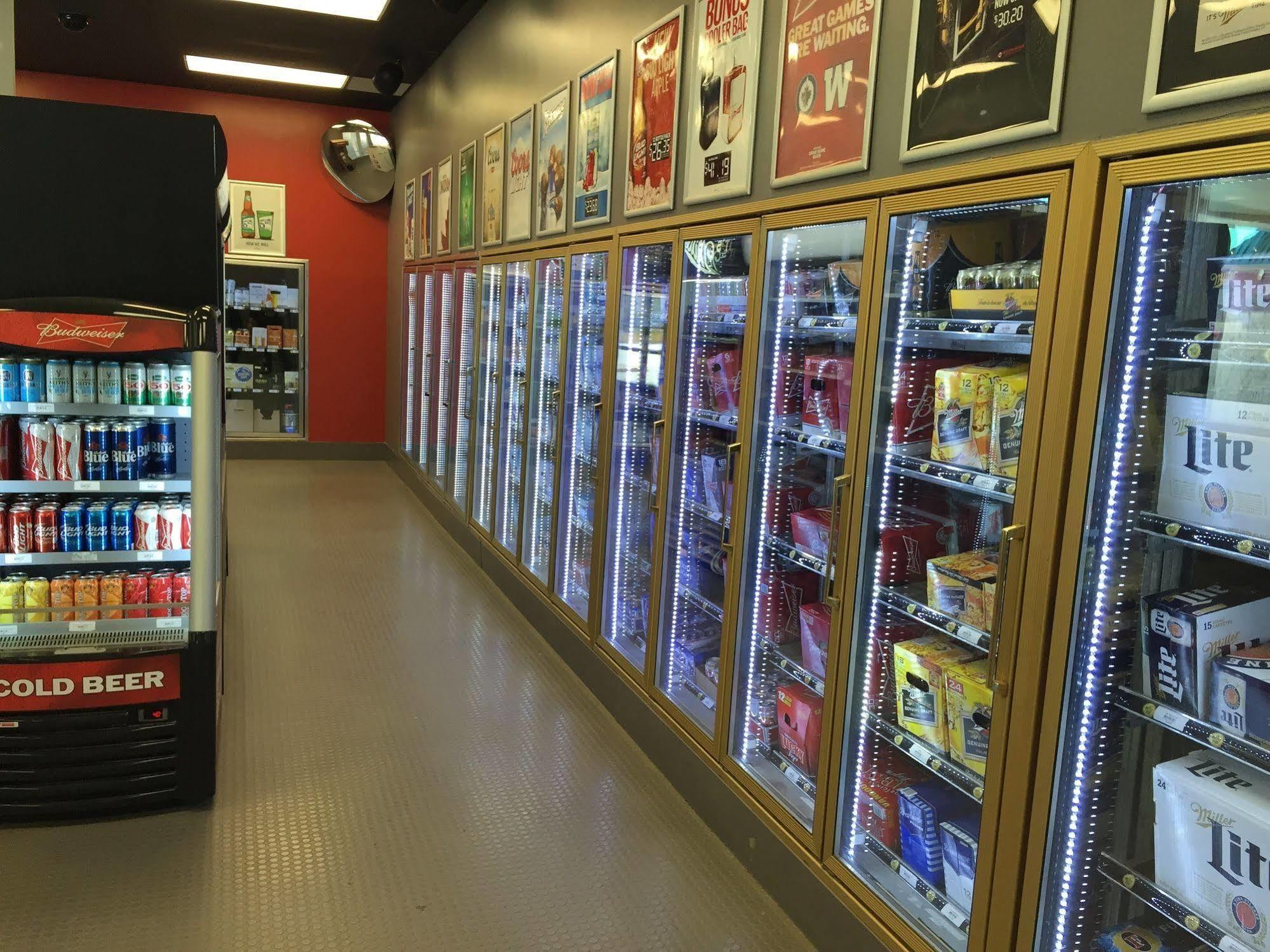 Canad Inns Destination Centre Transcona Winnipeg Zewnętrze zdjęcie